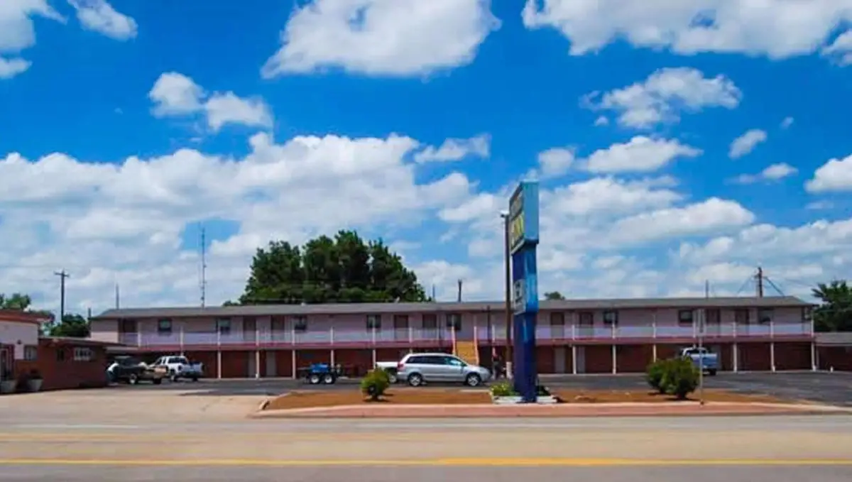 American Inn & Suites Childress Main image