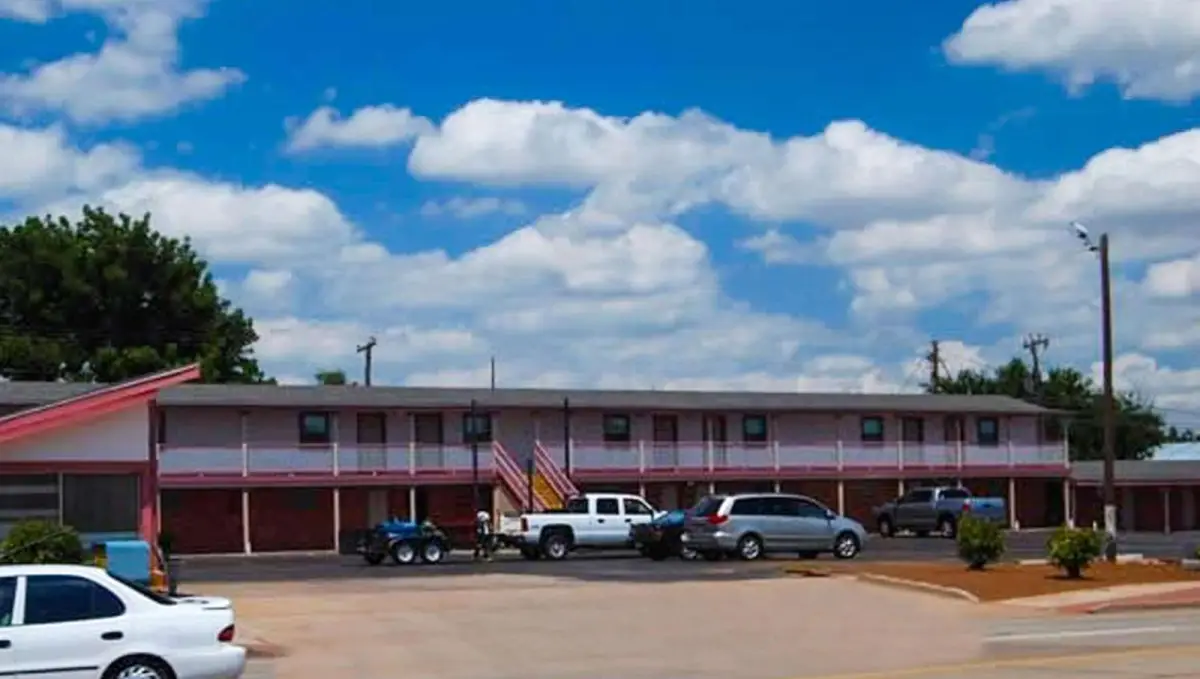 American Inn & Suites Childress Main image