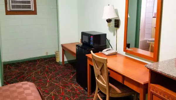 American Inn & Suites Childress 10
