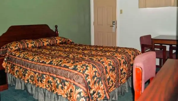 American Inn & Suites Childress 7